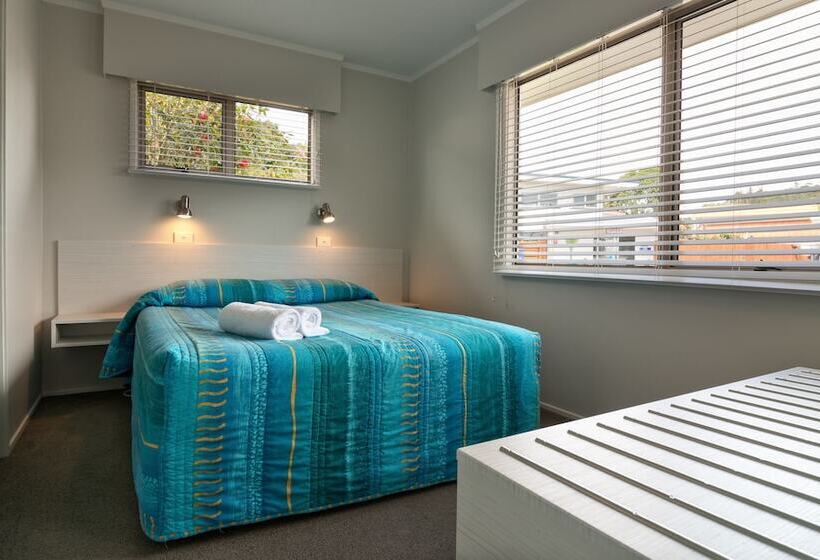 דירת 2 חדרים סופריור, Averill Court Motel