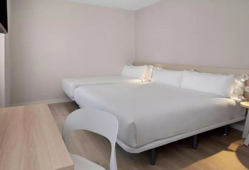 スタンダードトリプルルーム, B&B Hotel Figueira Da Foz
