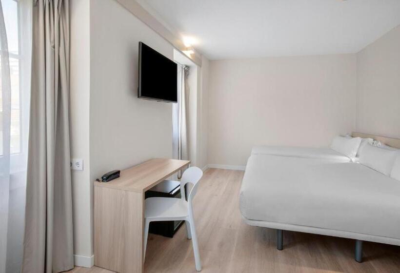 스탠다드 트리플 룸, B&B Hotel Figueira Da Foz