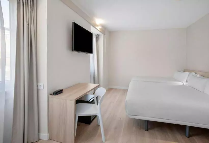 スタンダードトリプルルーム, B&B Hotel Figueira Da Foz