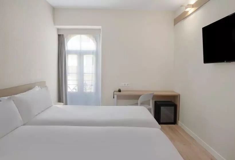 ファミリールーム, B&B Hotel Figueira Da Foz