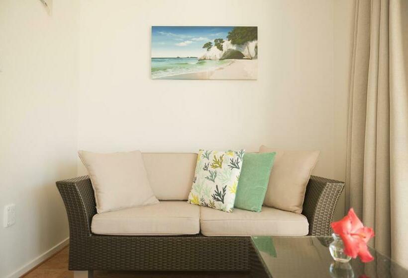 Апартаменты 1 Спальня, Beachfront Resort