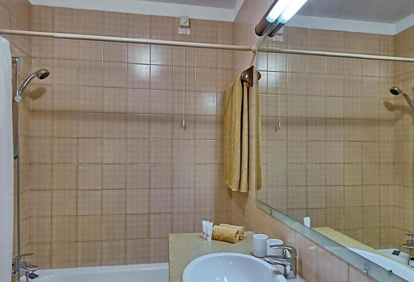 إستوديو قياسى مطل على البحر, Dom Pedro Portobelo