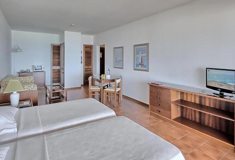 إستوديو قياسى مطل على البحر, Dom Pedro Portobelo