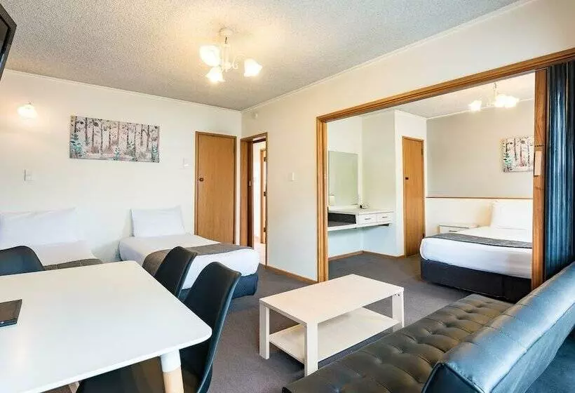 اتاق استاندارد, Heartland Ambassador Hotel Hamilton