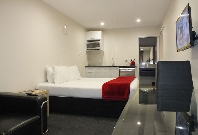 استودیو اجرایی, Abbey Motor Lodge