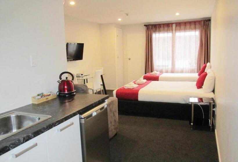 استودیو اجرایی, Abbey Motor Lodge