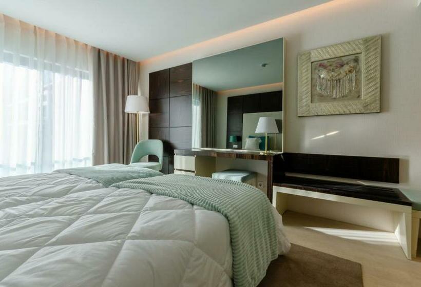 اتاق لوکس, Alvorada