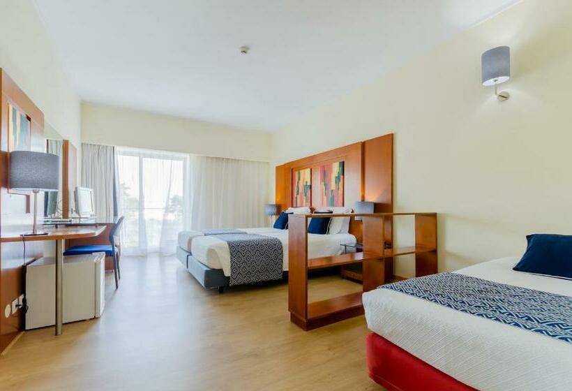 اتاق استاندارد سه نفره, Alvorada