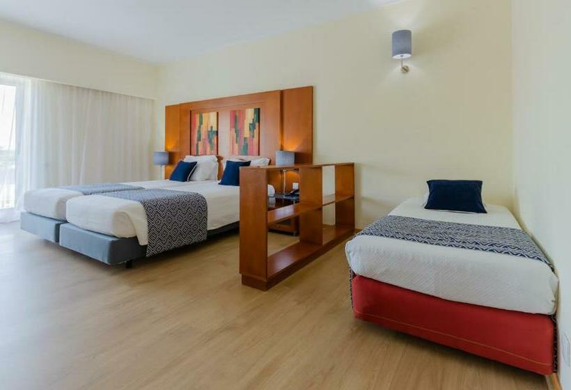 اتاق استاندارد سه نفره, Alvorada