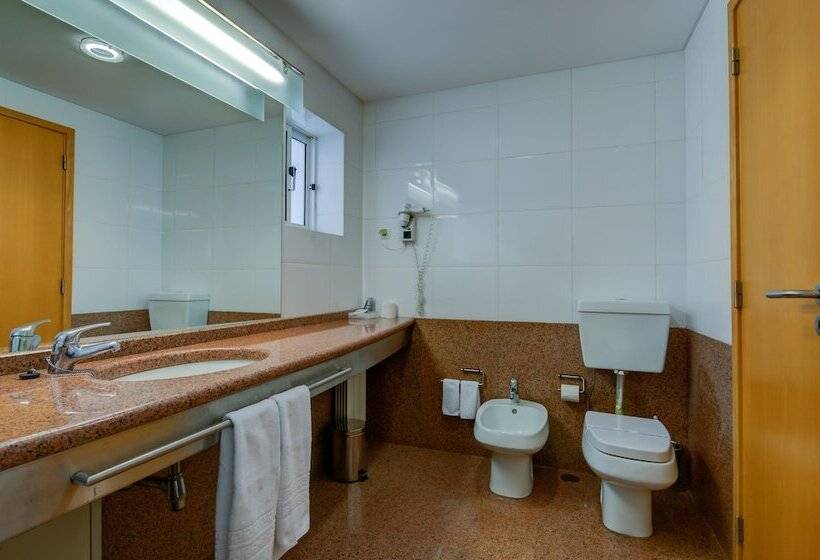 اتاق استاندارد سه نفره, Alvorada