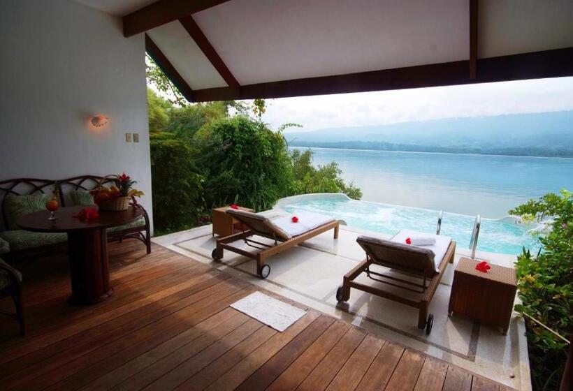 וילה עם חדר שינה אחד ובריכת שחיה, Badian Island Wellness Resort