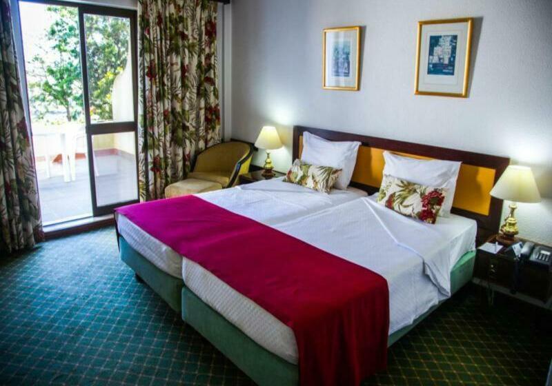 غرفة قياسية, D. Luis