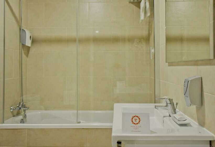 غرفة قياسية, D. Luis