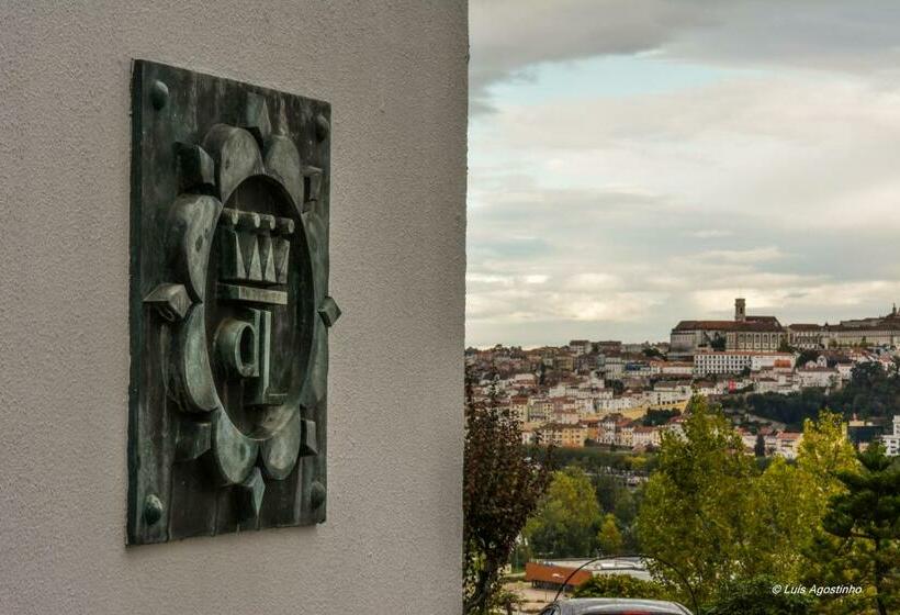 غرفة قياسية مطلة على المدينة, D. Luis