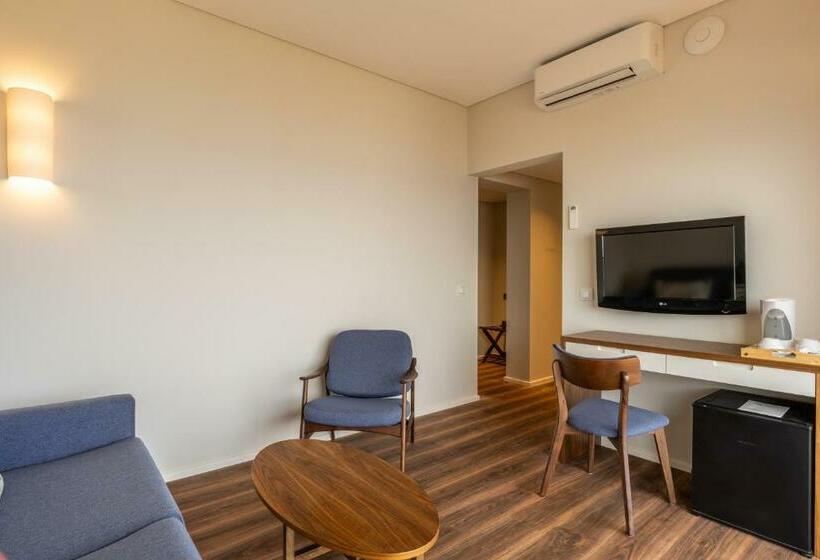 패밀리 룸, Girassol Suite