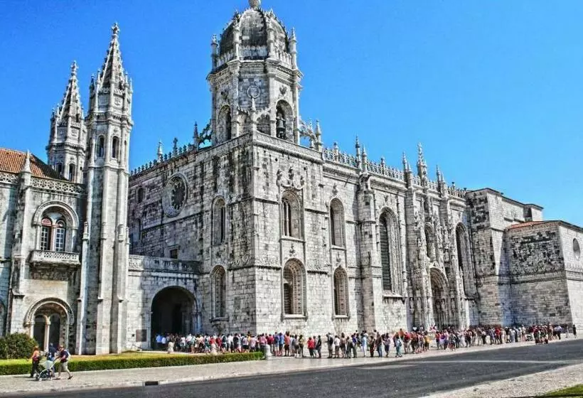 スタンダードルーム, Jeronimos 8