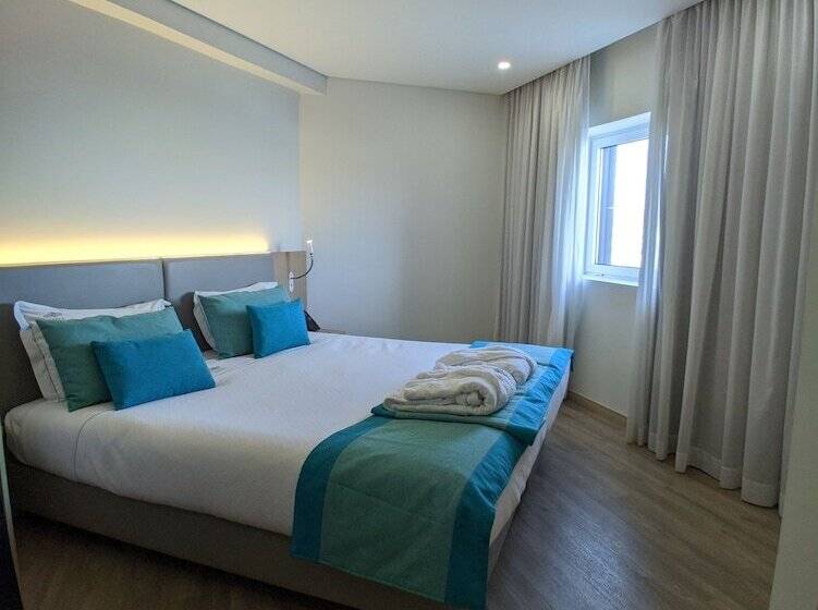 اتاق سوپریور, Mafra