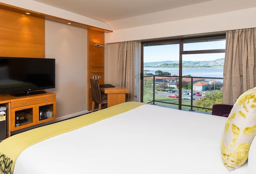 클럽 룸 킹침대, Millennium Hotel Rotorua