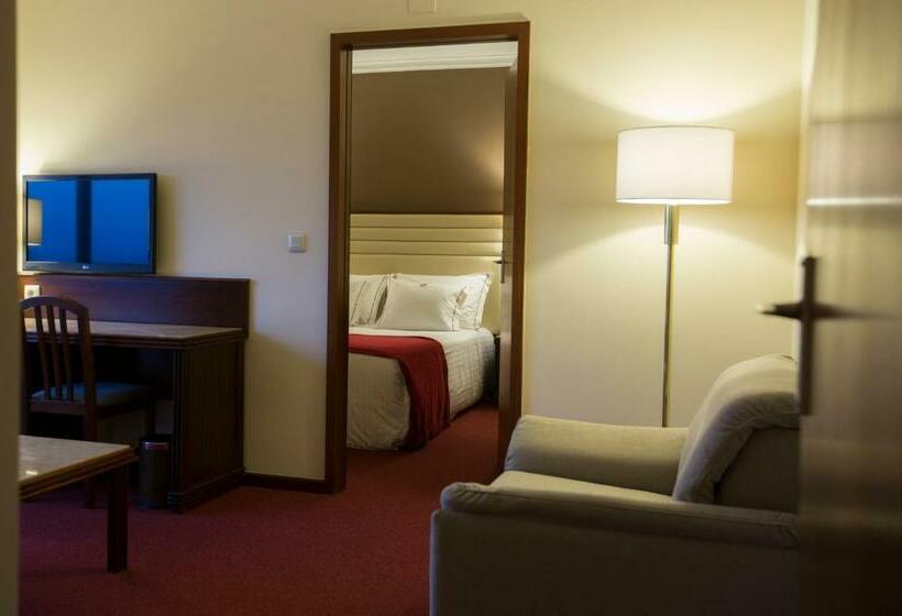 Семейный Номер, Miracorgo