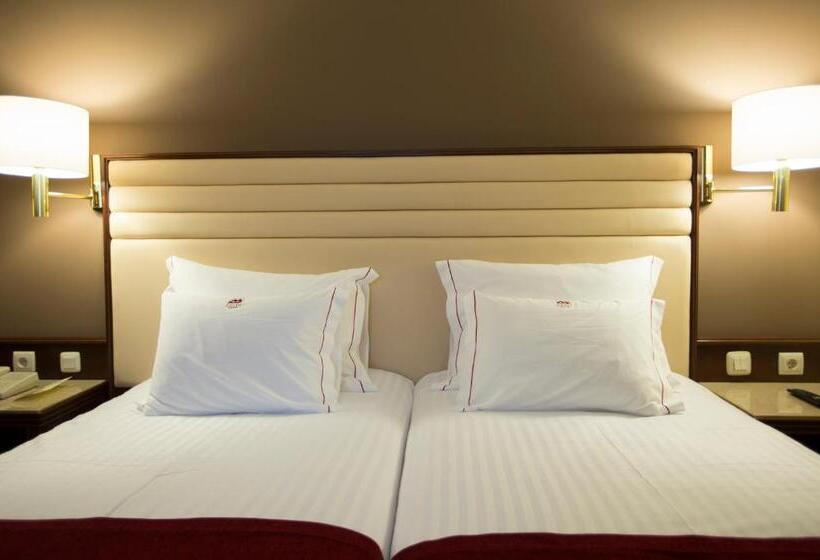 Семейный Номер, Miracorgo