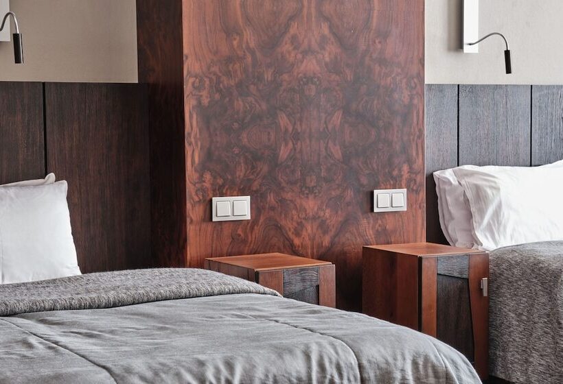 غرفة قياسية, Monopol