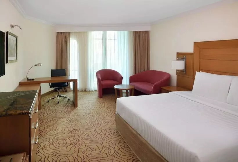 デラックスルーム, Mövenpick Hotel Karachi