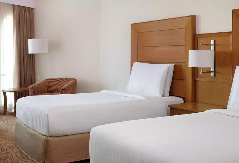 デラックスルーム, Mövenpick Hotel Karachi