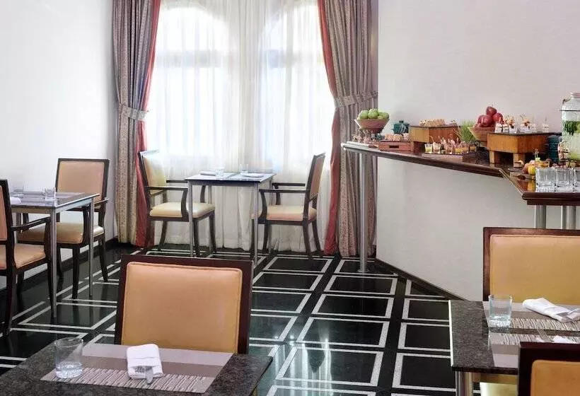 エクゼクティブルーム, Mövenpick Hotel Karachi