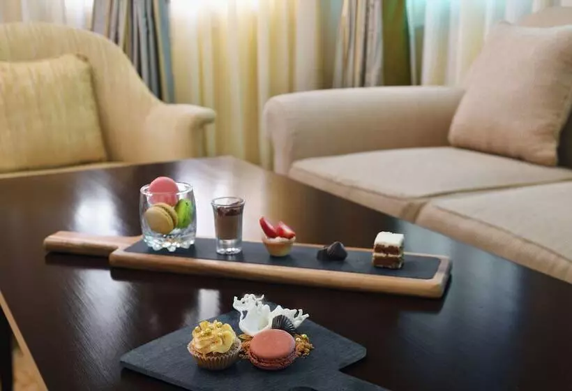 スイート, Mövenpick Hotel Karachi