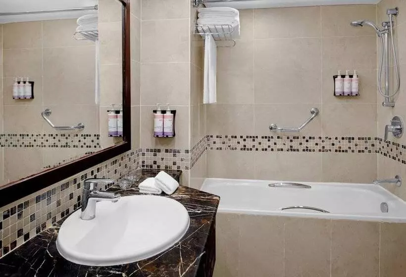 スーペリアールーム, Mövenpick Hotel Karachi