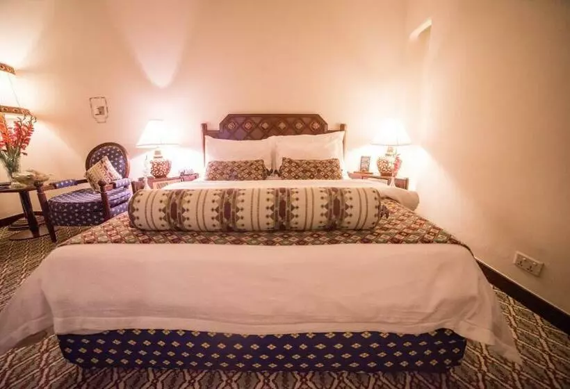 Pokój Standard, Quetta Serena