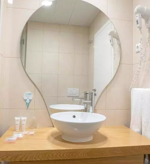 اتاق استاندارد یک نفره, Stay Hotel Faro Centro