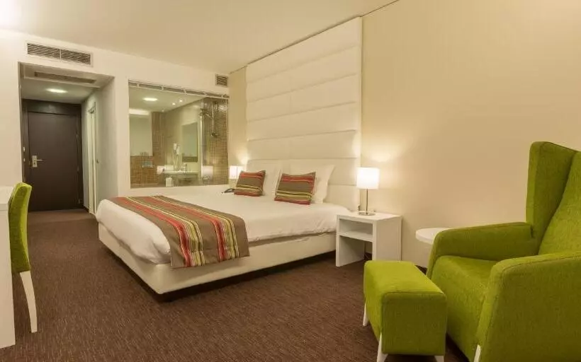 سوییت سوپریور, Steyler Fatima Hotel & Congress