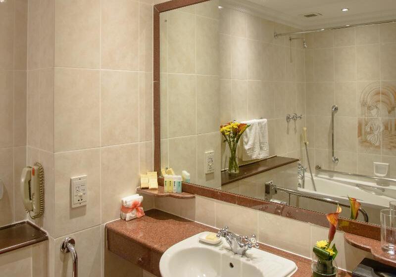 디럭스 패밀리 룸, Tivoli Avenida Liberdade Lisboa – A Leading Hotel Of The World