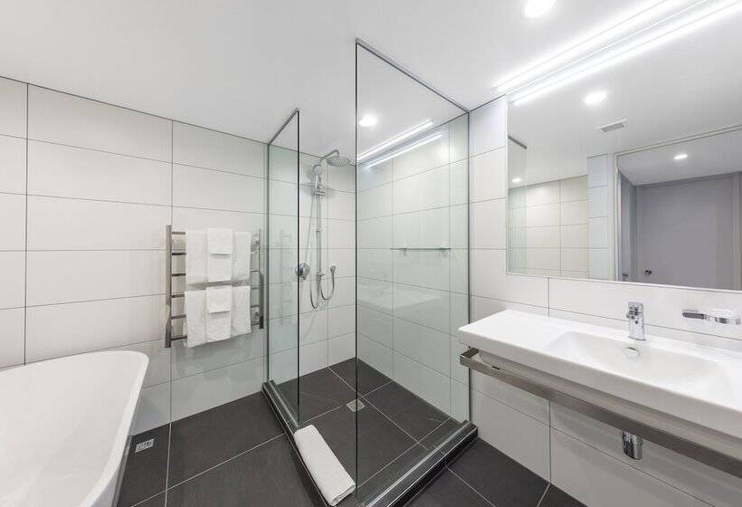 스위트, James Cook Hotel Grand Chancellor