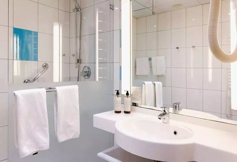 اتاق سوپریور, Novotel Krakow City West