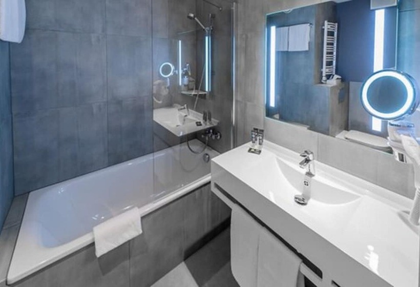 Номер Executive, Novotel Krakow City West