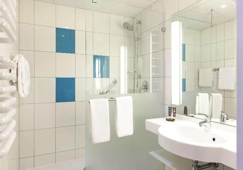 اتاق سوپریور, Novotel Krakow City West