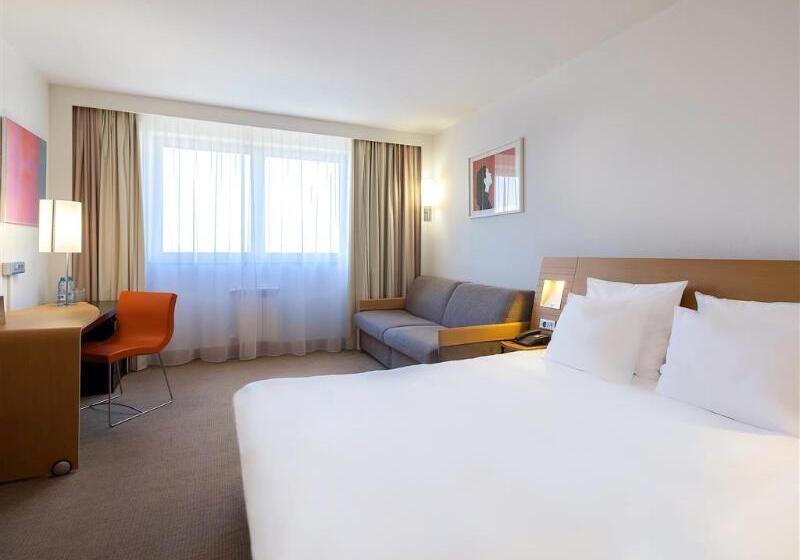 Номер Superior, Novotel Krakow City West