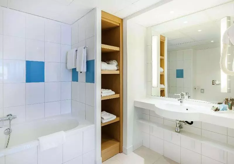 سوییت, Novotel Krakow City West