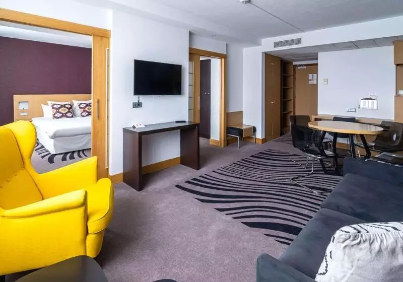 سوییت, Novotel Krakow City West