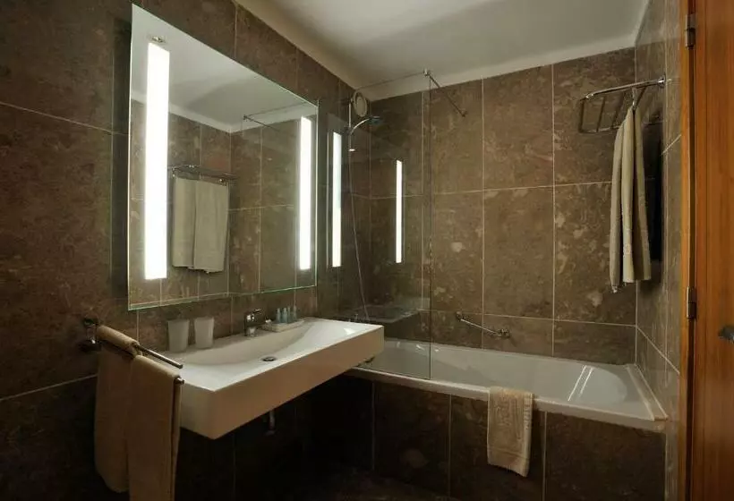 اتاق استاندارد با چشم‌انداز دریا, Pestana Viking Beach & Spa Resort