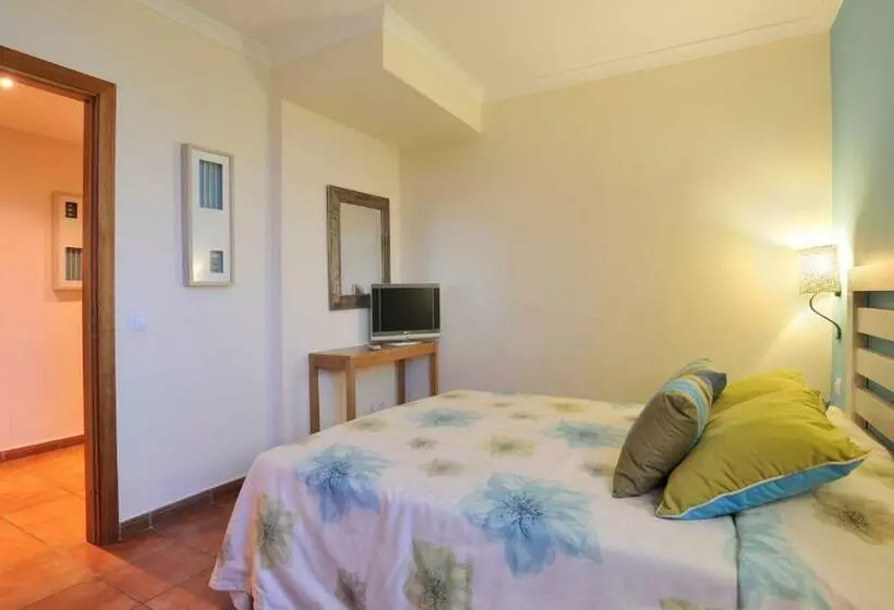 سوییت سوپریور با چشم‌انداز دریا, Pestana Viking Beach & Spa Resort