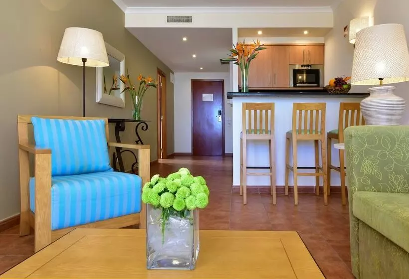 سوییت با چشم‌انداز دریا, Pestana Viking Beach & Spa Resort