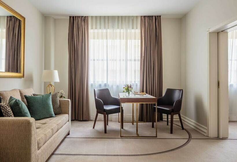 سوییت جونیور, Tivoli Avenida Liberdade Lisboa – A Leading Hotel Of The World