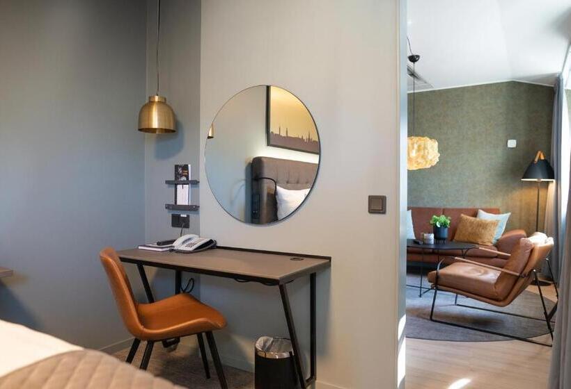 סוויטת ג'וניור, Birger Jarl