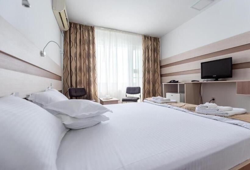 스탠다드 룸, Capitol