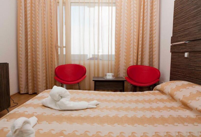 스탠다드 룸, Capitol