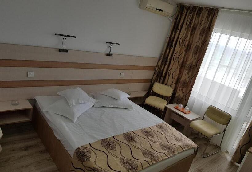 스탠다드 룸, Capitol